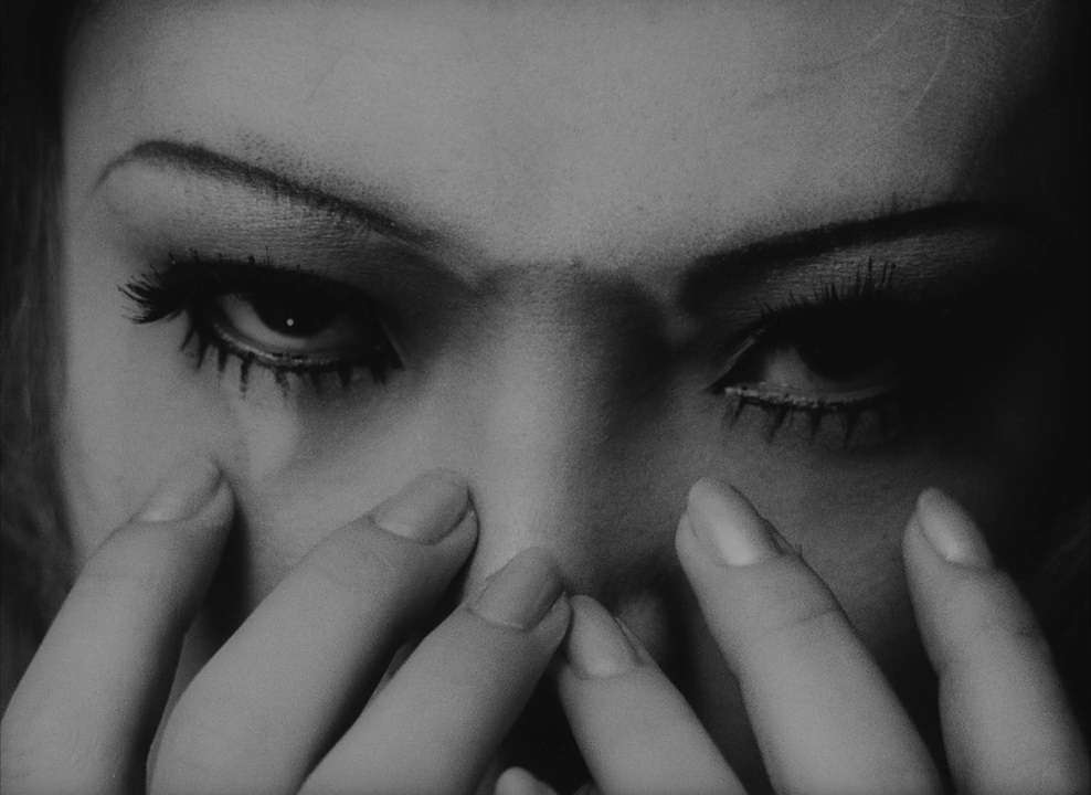 Funeral Parade of Roses 1969 720p BluRay AVC-mfcorrea preview 3