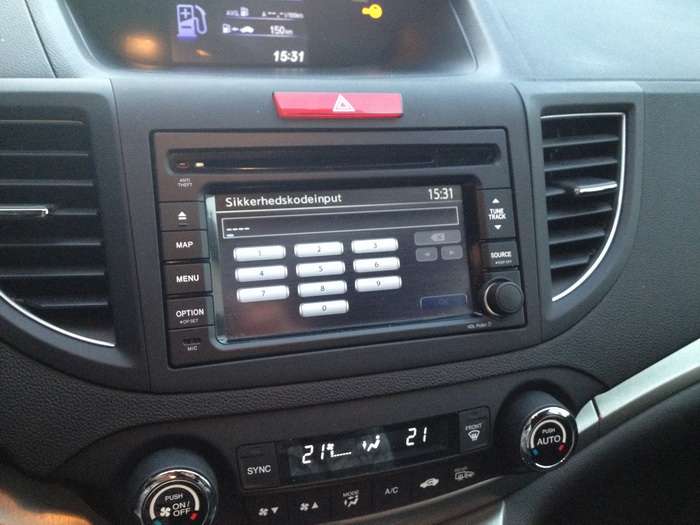 Honda Problem z rozkodowaniem radia (nawigacja) CRV