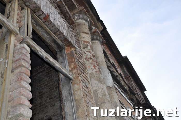 Tuzlarije - Stara biblioteka