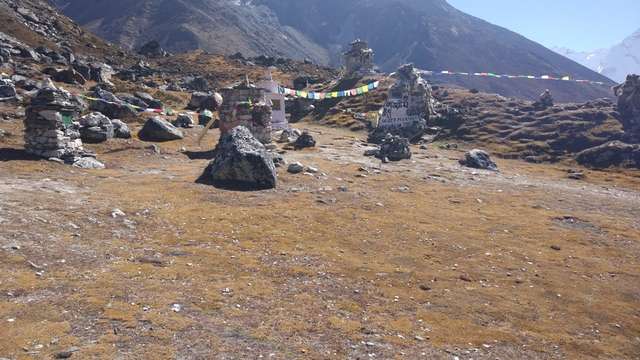 Dia 12 - Gorak Shep - Pheriche - Everest Base camp, Renjo La, Gokyo y Chola Pass (3)