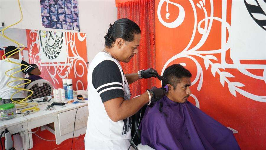 peluquero hondureño