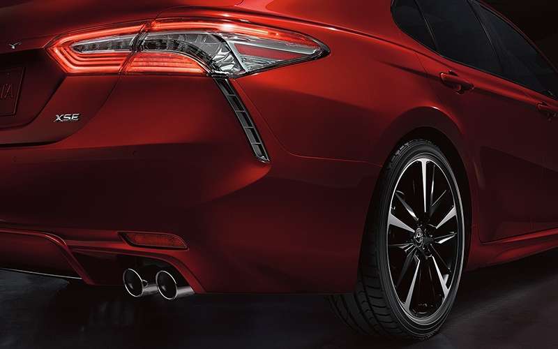 2018 Toyota Camry XSE Styling Redesign