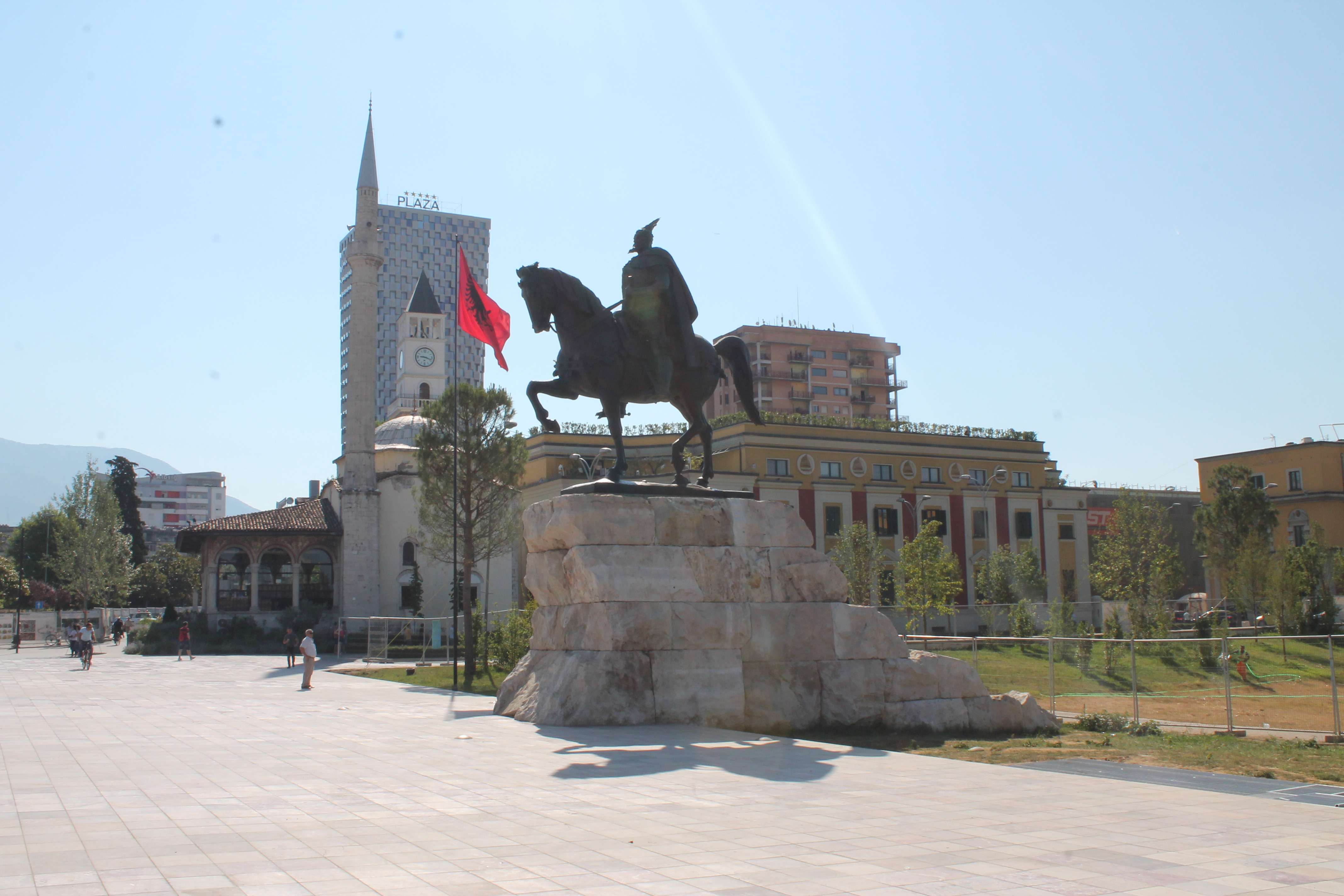 DIA 4 - ALBANIA: Tirana, castillo Skhöder y Ulcinj - Diario de Viaje Los Balcanes - Julio 2017 (4)