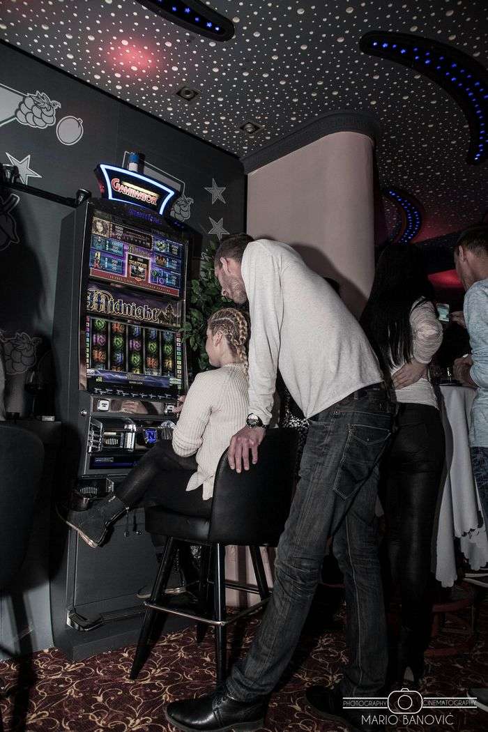 Tuzlarije - Admiral Casino