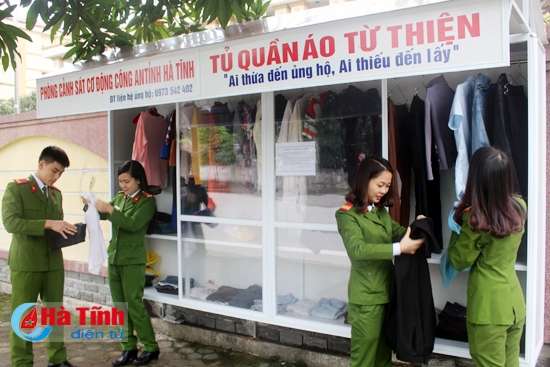 Cảnh sát Cơ động Hà Tĩnh xây dựng tủ quần áo từ thiện