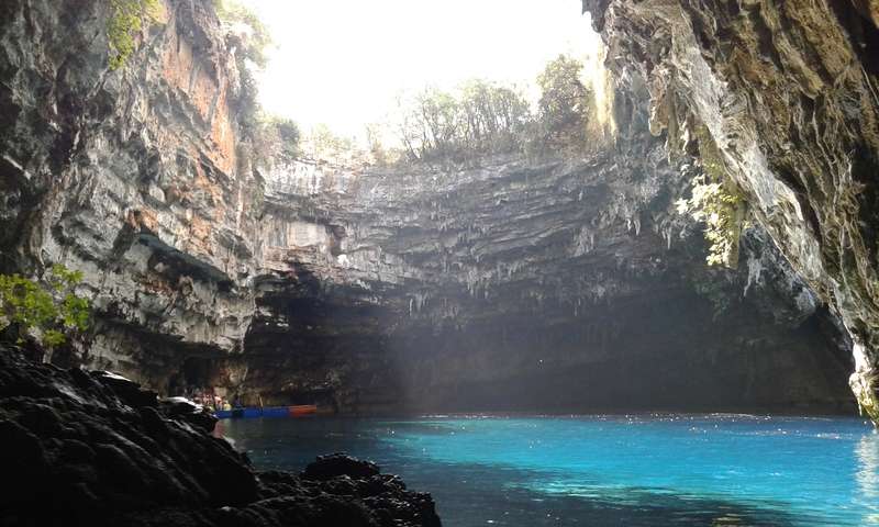 Sorprendentes Zakynthos y Kefalonia - Blogs de Grecia - Melissani cave, Antisamos beach y faro St. Theodore (2)