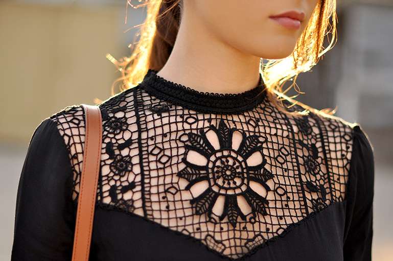 black dress_crochet detailing_dress_bohemian outfit_spring outfit
