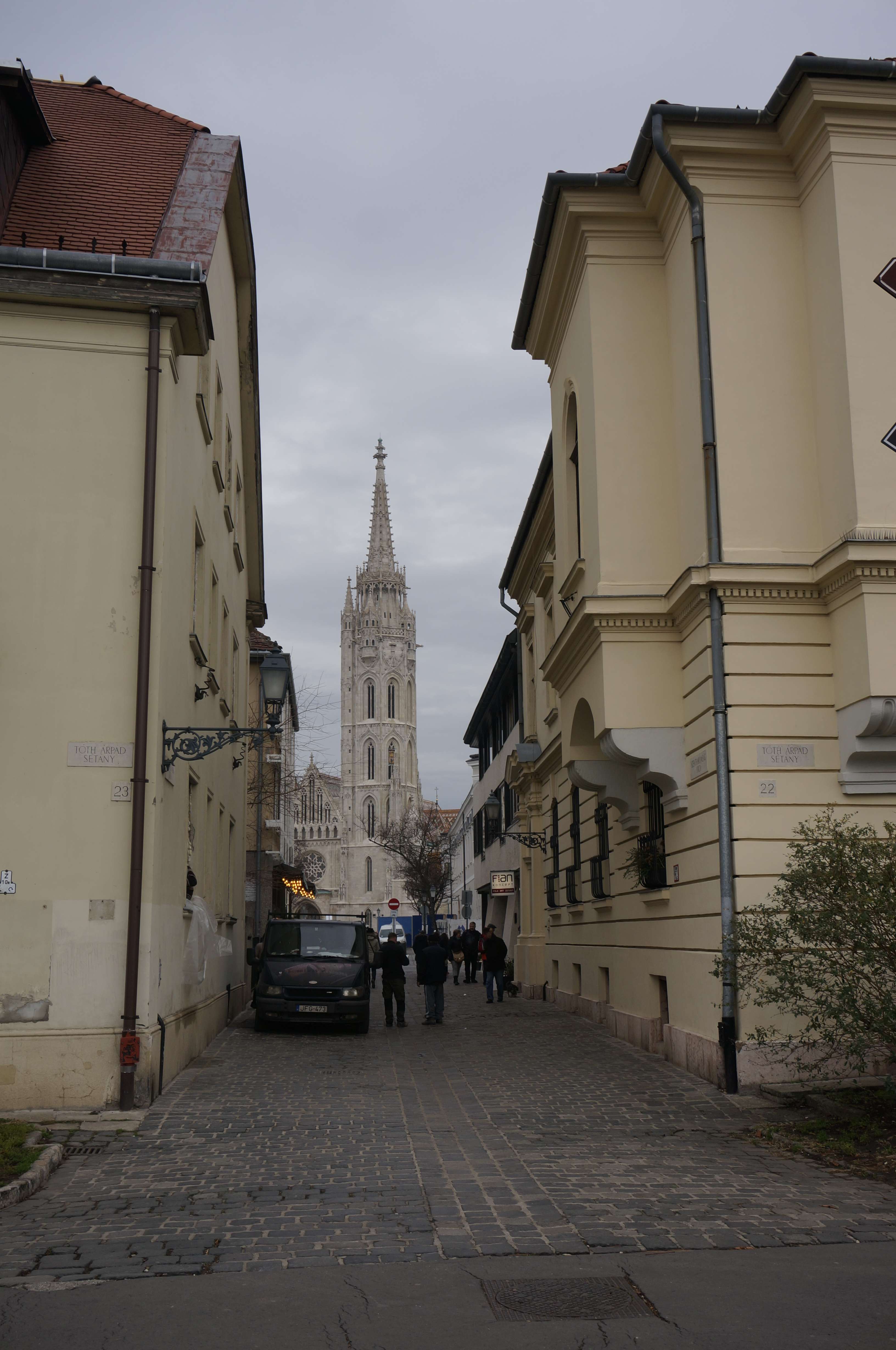 Praga, Viena y Budapest en 1 semana: Diciembre de luces e historia - Blogs de Europa Este - Dia 6 - Budapest: Colina de Buda, parte de Pest y Ruin Bar (5)