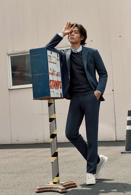 Park Bo Gum Shows Smart Looks With TNTG 2018 F/W Campaign | Couch Kimchi