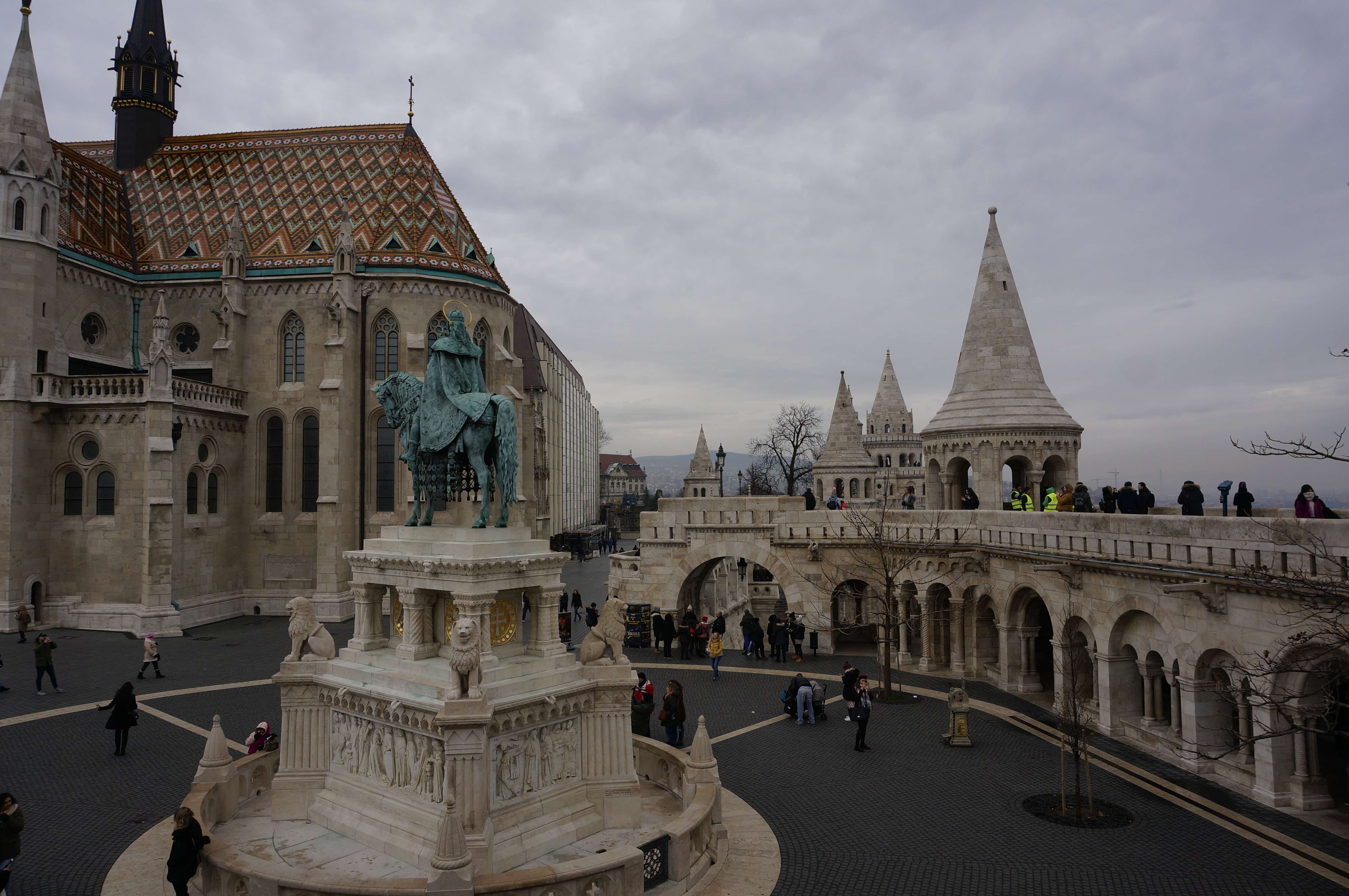 Praga, Viena y Budapest en 1 semana: Diciembre de luces e historia - Blogs de Europa Este - Dia 6 - Budapest: Colina de Buda, parte de Pest y Ruin Bar (4)