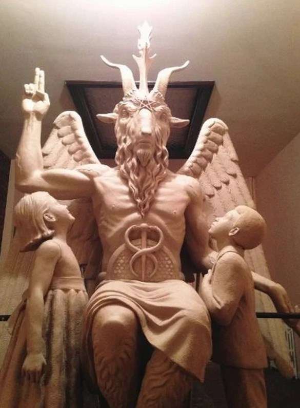 Baphomet estatua templo satanico